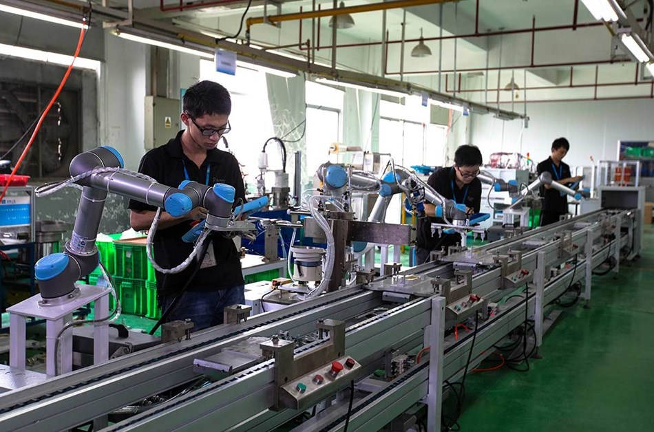 如果想改变年轻人对工厂的想法，工业制造业必须要做出改变