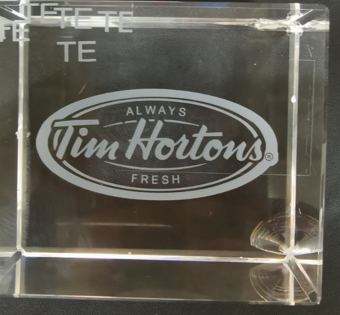 激光打标机在玻璃制品行业中有哪些应用呢？