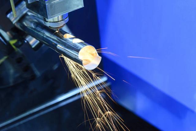 激光器大小(激光器阈值大小)